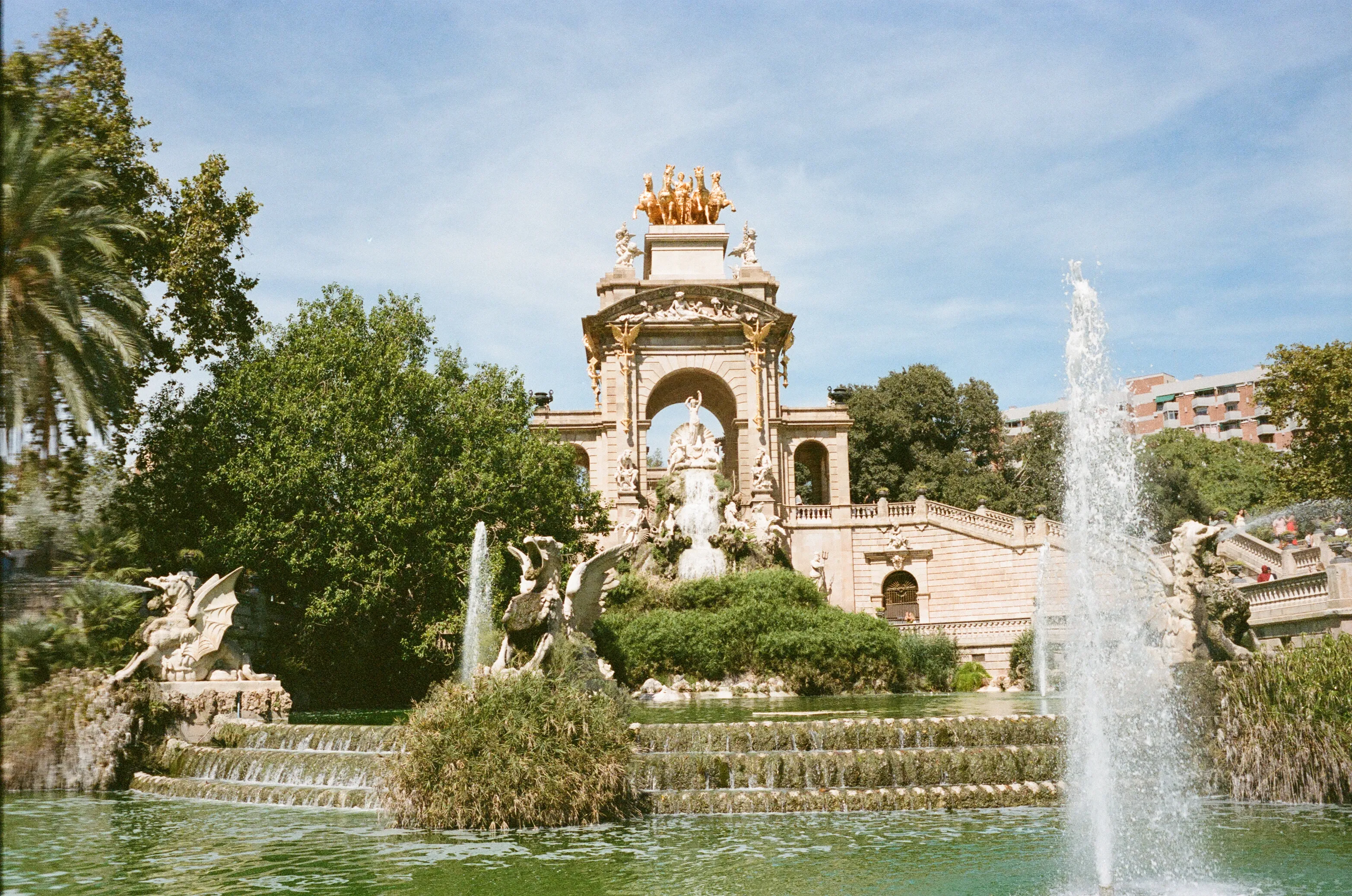 Film photograph from Spain, titled "foutnain".