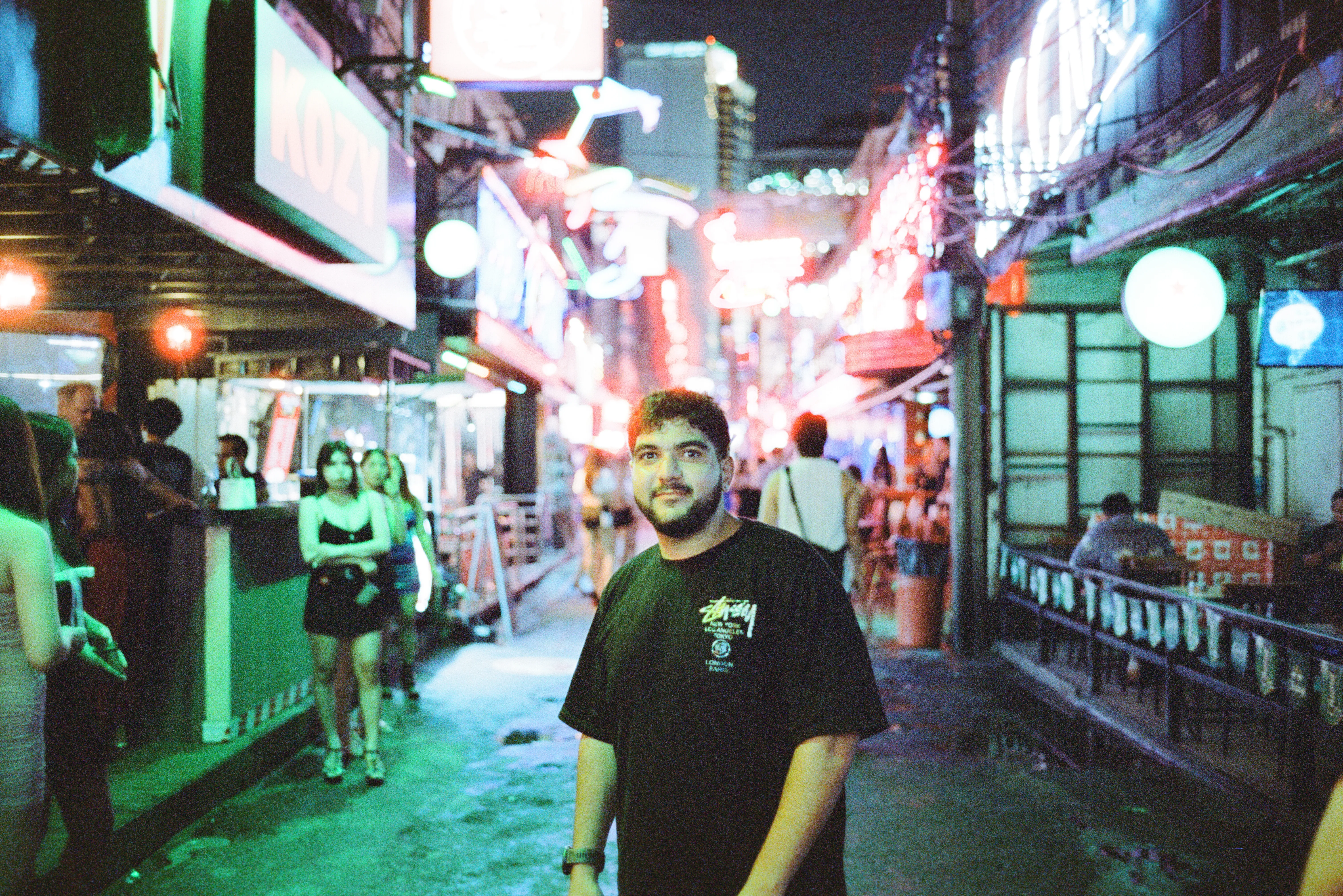 Film photograph from Thailand, titled "bangkok me 800t".